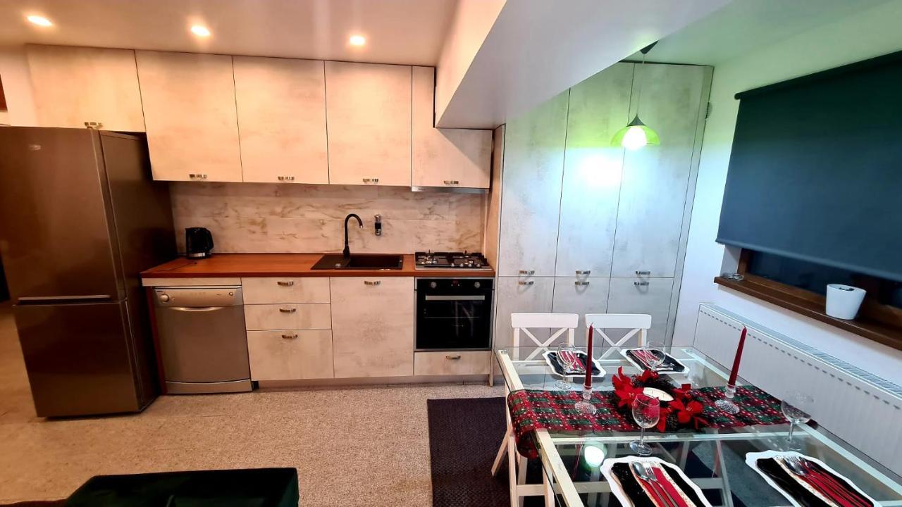 La Fluturi Apartament Apartment Сучеава Екстериор снимка