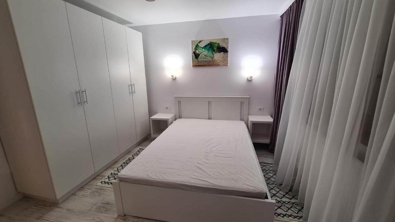 La Fluturi Apartament Apartment Сучеава Екстериор снимка