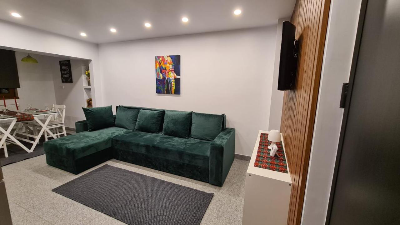 La Fluturi Apartament Apartment Сучеава Екстериор снимка