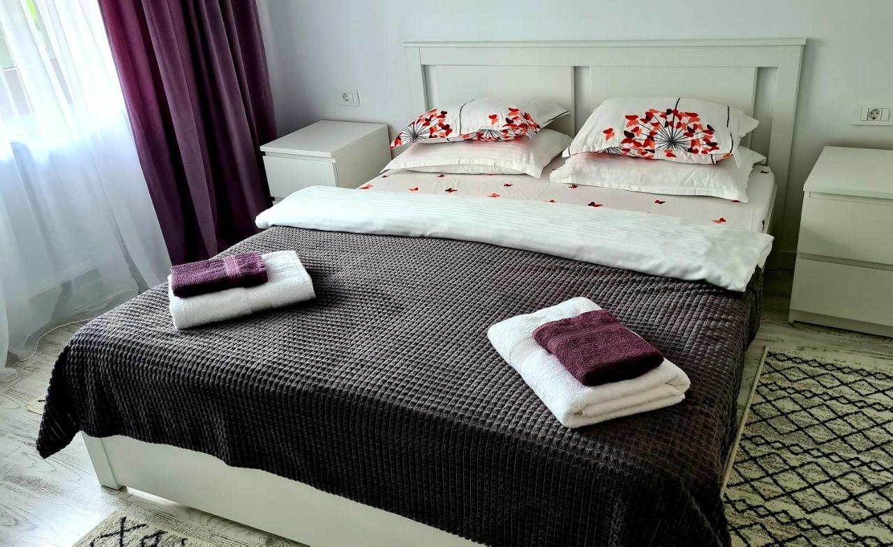 La Fluturi Apartament Apartment Сучеава Екстериор снимка