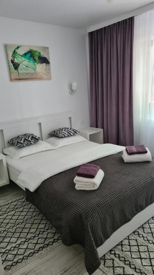 La Fluturi Apartament Apartment Сучеава Екстериор снимка