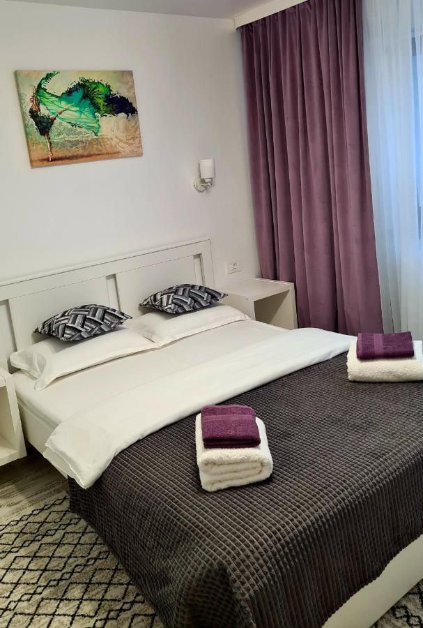 La Fluturi Apartament Apartment Сучеава Екстериор снимка